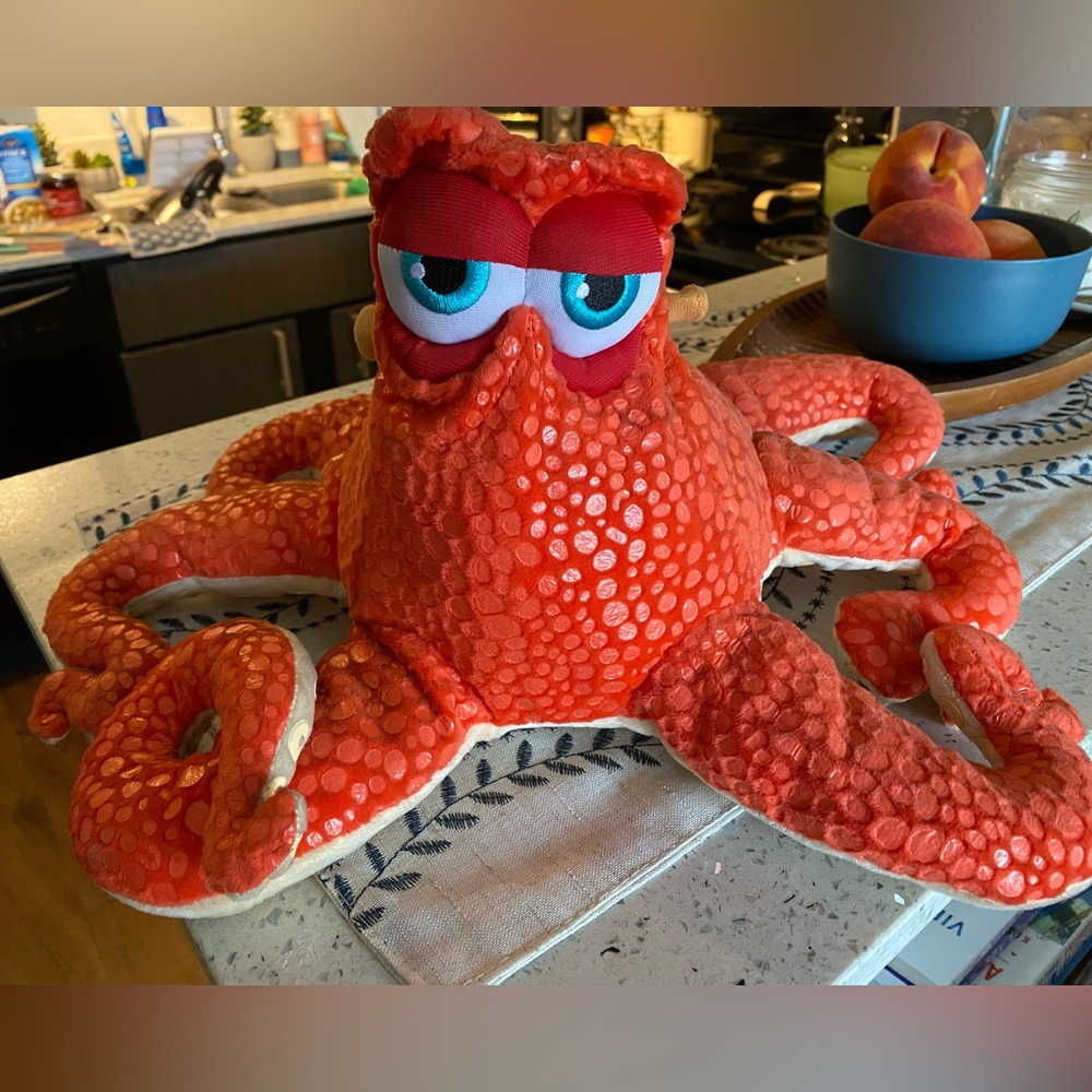 Finding Dory Hank the Octopus Stuffed Animal